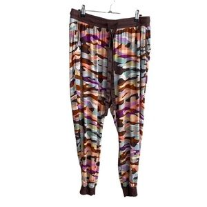 Torrid - Bright Camo Lounge Pant - Size 00 (Med/Large Size 10)